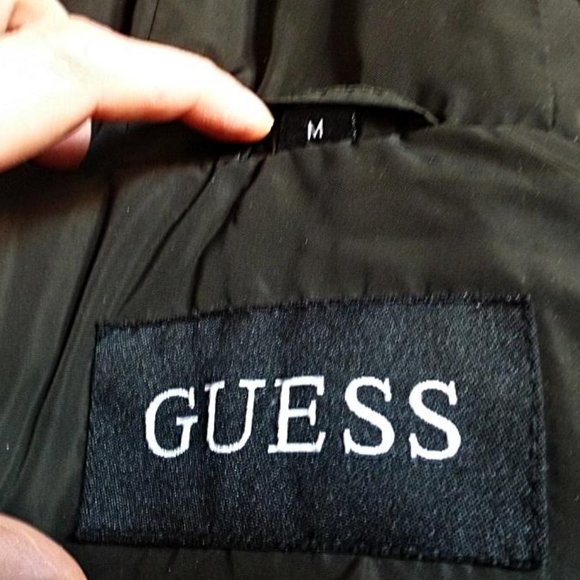 GUESS Women Hooded Puffer Jacket / Parka in Black - Picture 12 of 13